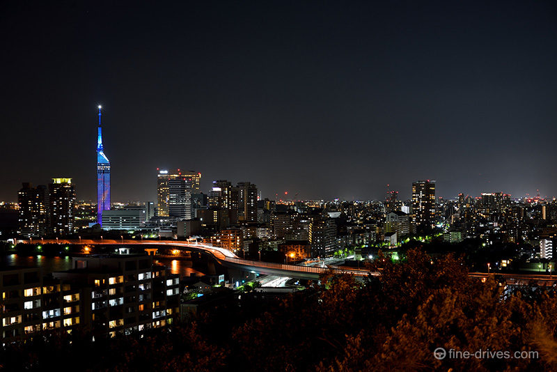 愛宕神社の境内から見える夜景