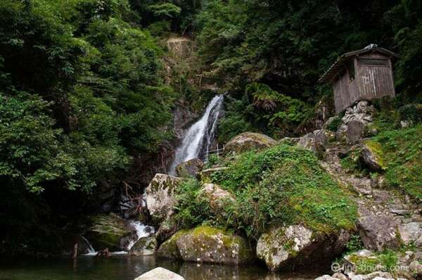 福岡のおすすめドライブスポットの坊主ヶ滝