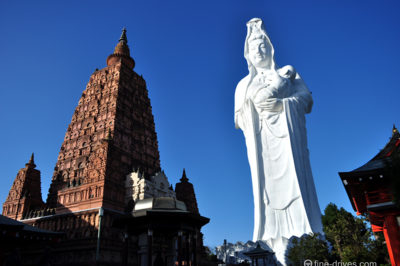 慈母大観音像（成田山久留米分院）