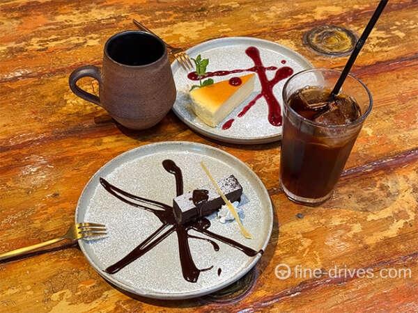 EASYLANDのコーヒーとスイーツ
