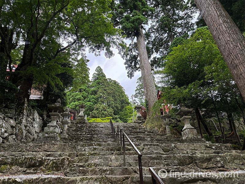 英彦山奉幣殿まであと少し