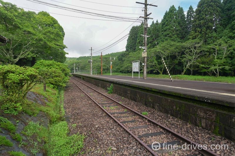 大畑駅のホームと線路