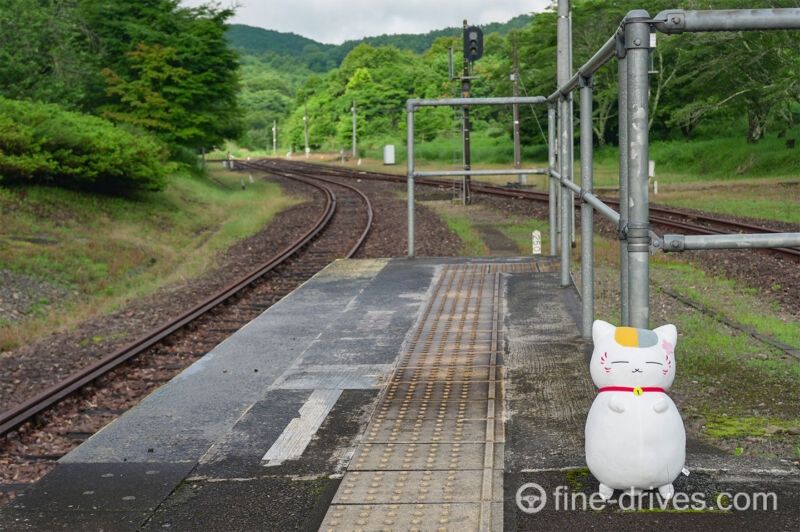 大畑駅のホームと線路