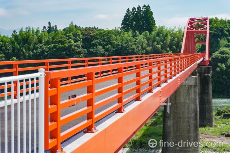 復旧工事を終えた天狗橋