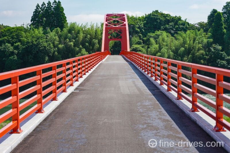復旧工事を終えた天狗橋